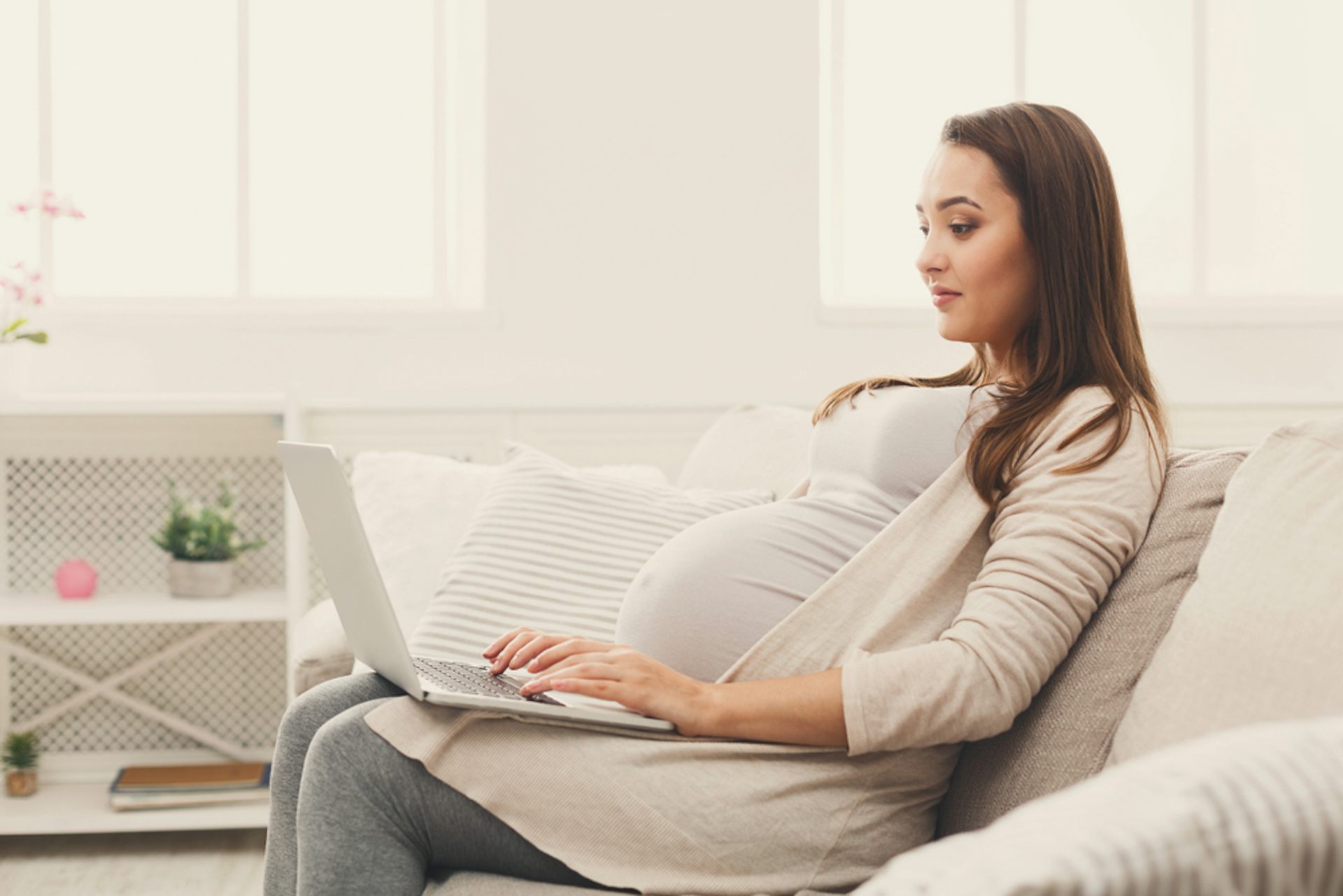 Pregnant Online